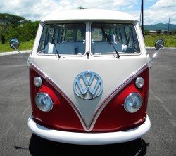 VW Kombi 75 - Réplica Samba 60 - Pass Through