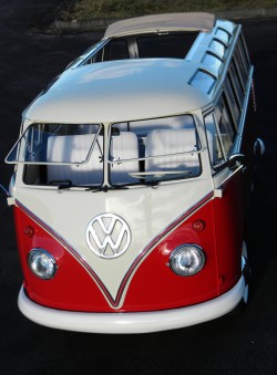 VW Kombi Samba